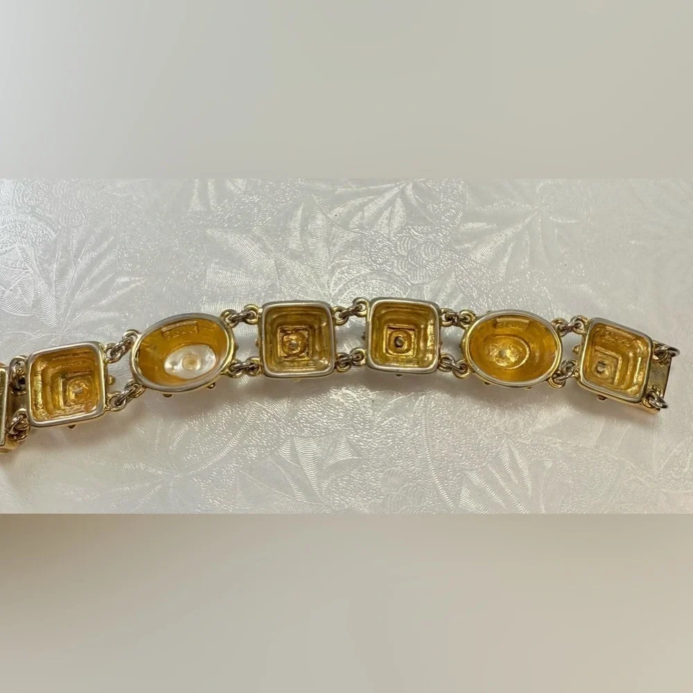 Vintage Gold and Pearl Bracelet‎